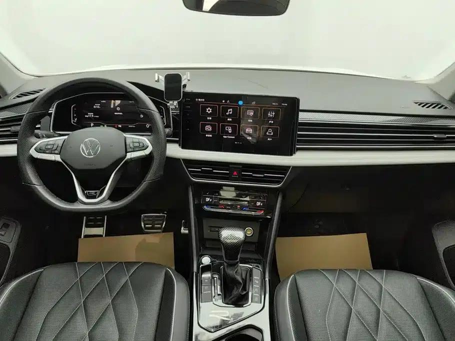 Tiguan L 2024 330TSI Automatic 2WD R-Line Premium Edition — миниатюра 12