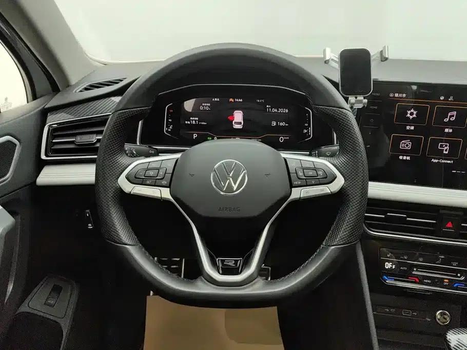 Tiguan L 2024 330TSI Automatic 2WD R-Line Premium Edition — миниатюра 15