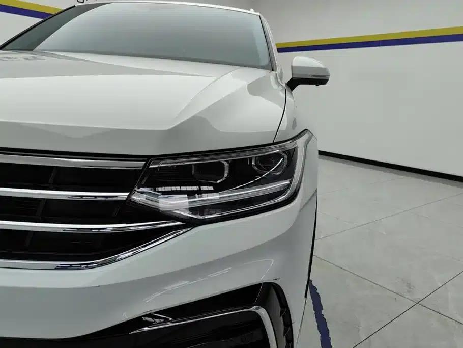 Tiguan L 2024 330TSI Automatic 2WD R-Line Premium Edition — миниатюра 5