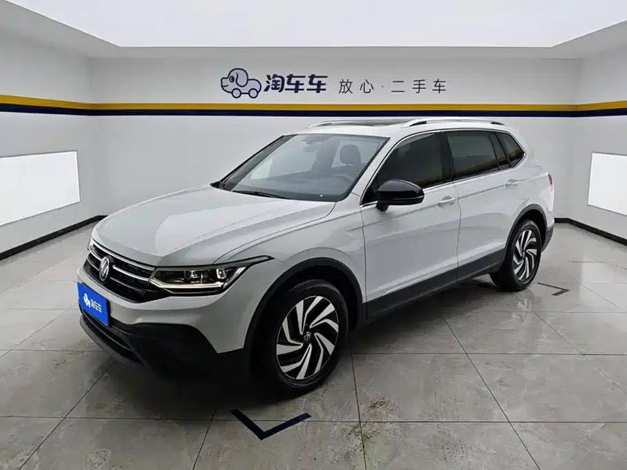 Tiguan L 2024 Outstanding Edition 300TSI Automatic 2WD Dragon Edition — миниатюра 1