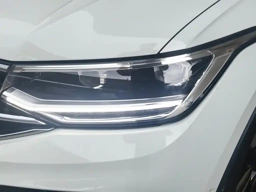 Tiguan L 2024 330TSI Automatic 2WD R-Line Premium Edition — миниатюра 24