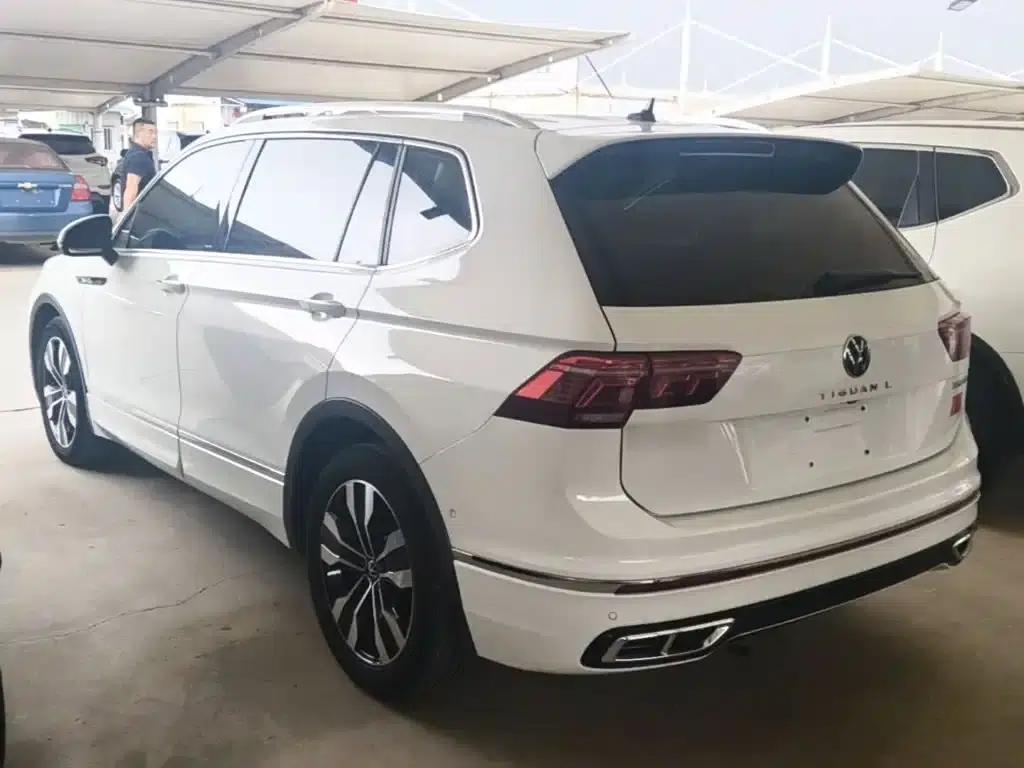 Tiguan L 2024 330TSI Automatic 2WD R-Line Premium Edition — миниатюра 5