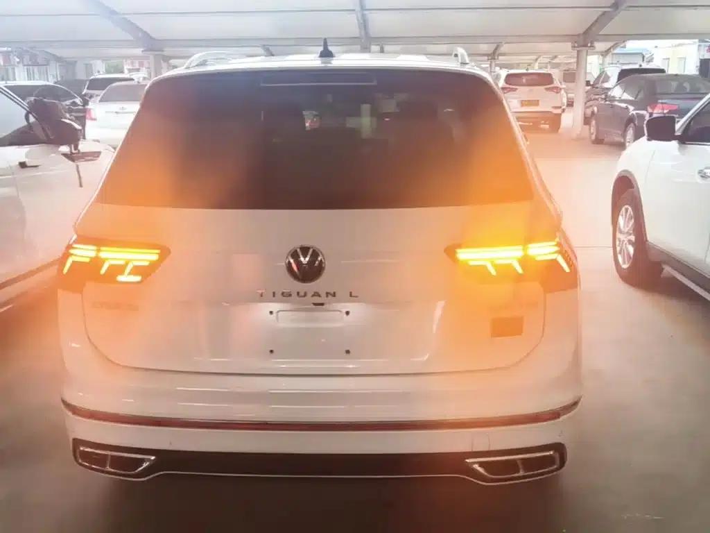 Tiguan L 2024 330TSI Automatic 2WD R-Line Premium Edition — миниатюра 6