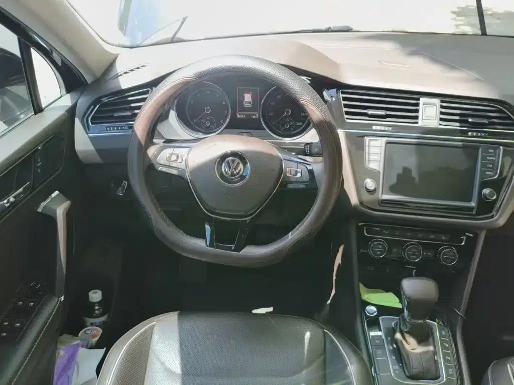 Tiguan L 2017 330TSI Automatic 2WD Flagship Edition — миниатюра 3