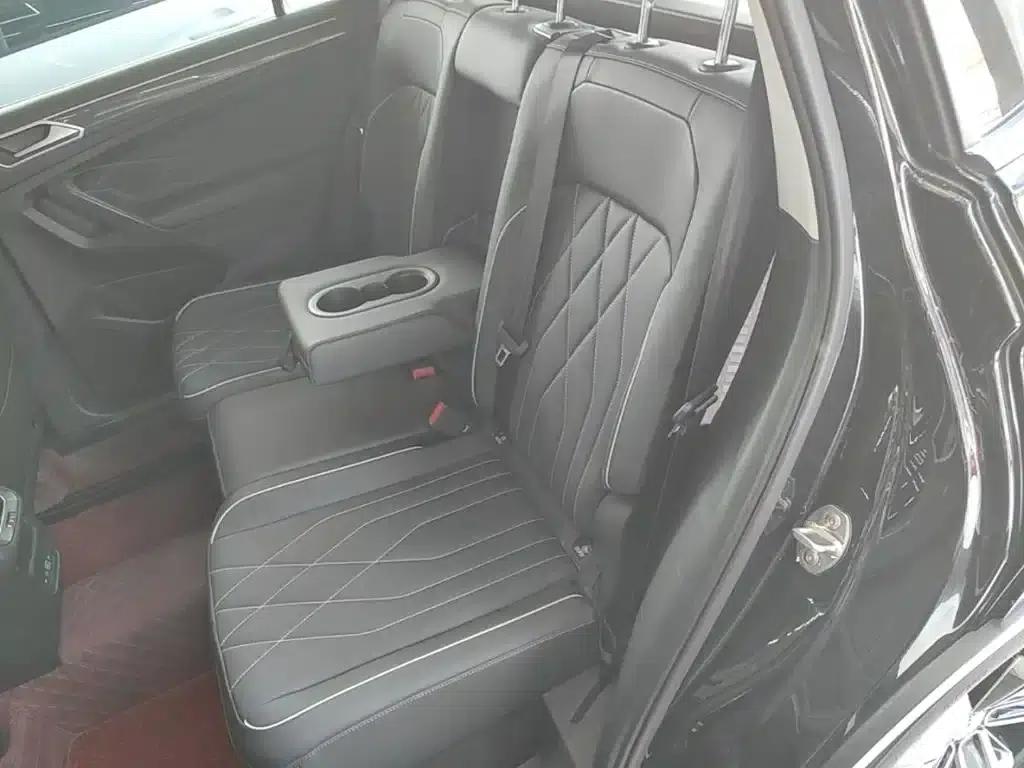 Tiguan L 2024 Outstanding Edition 330TSI Automatic 2WD R-Line Dragon Edition — миниатюра 17