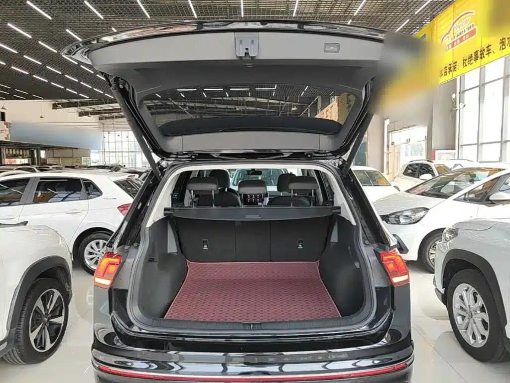 Tiguan L 2024 Outstanding Edition 330TSI Automatic 2WD R-Line Dragon Edition — миниатюра 19
