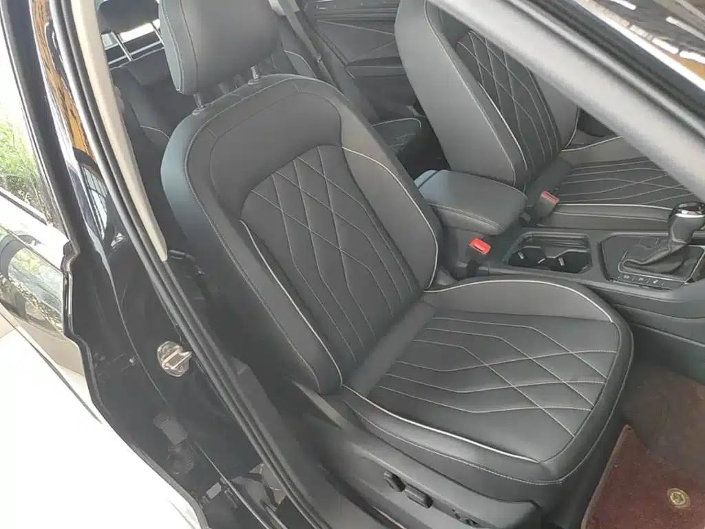Tiguan L 2024 Outstanding Edition 330TSI Automatic 2WD R-Line Dragon Edition — миниатюра 25