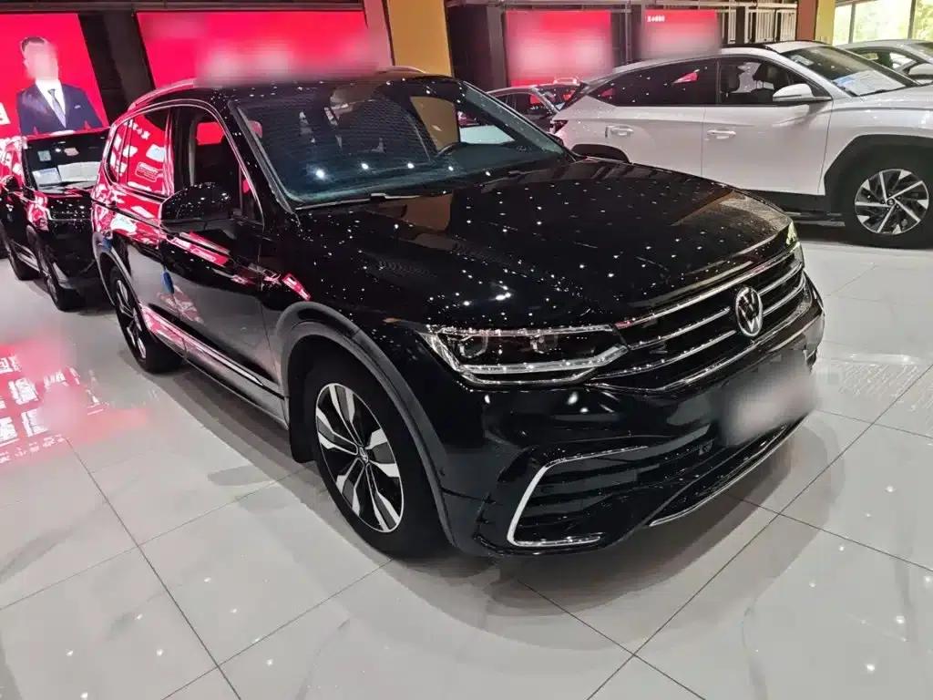 Tiguan L 2022 330TSI Automatic 2WD R-Line Premium Edition — миниатюра 7