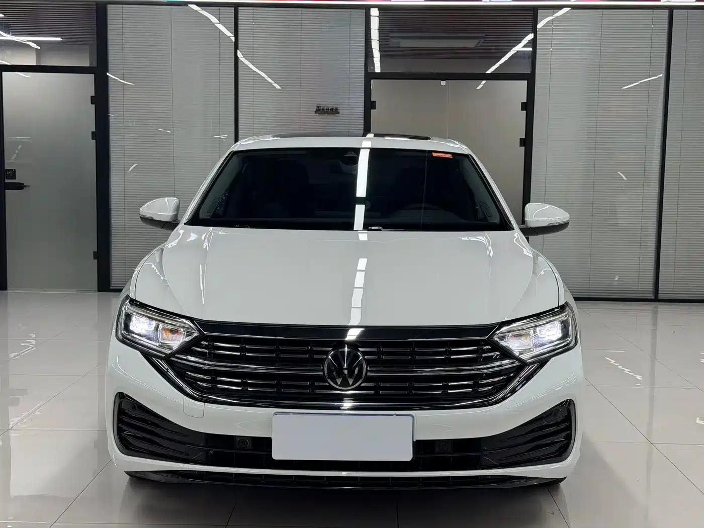 2023 Volkswagen Sagitar 280TSI DSG Super Edition — миниатюра 2