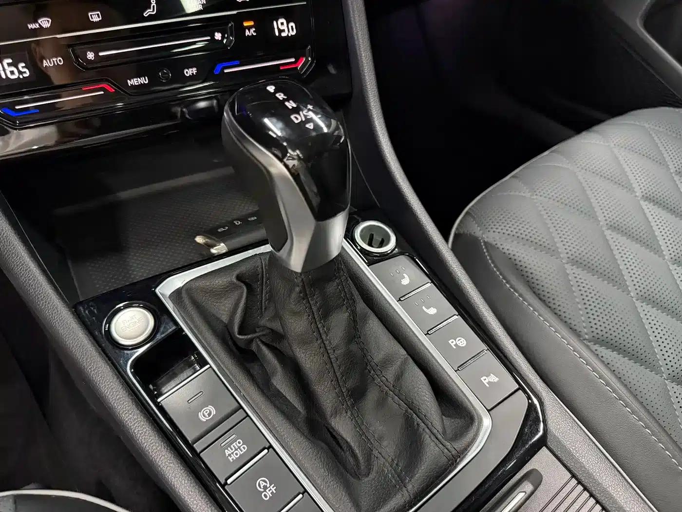 2023 Volkswagen Sagitar 280TSI DSG Super Edition — миниатюра 17