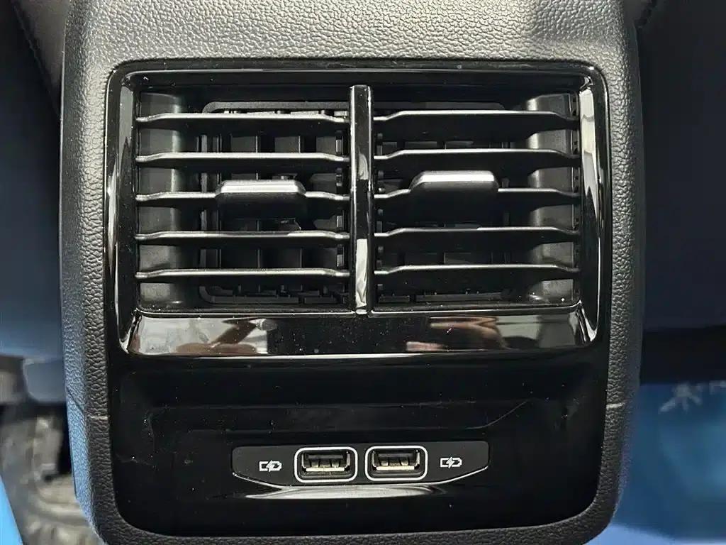 2023 Volkswagen Sagitar 300TSI DSG Super Edition — миниатюра 12