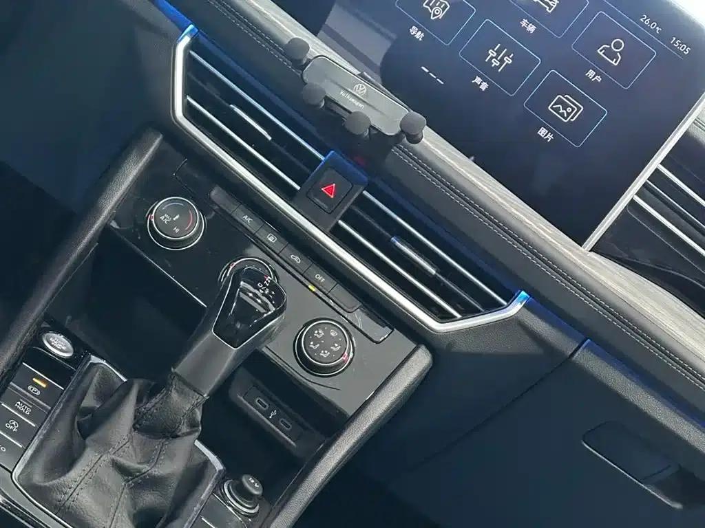 2023 Volkswagen Sagitar 300TSI DSG Super Edition — миниатюра 20