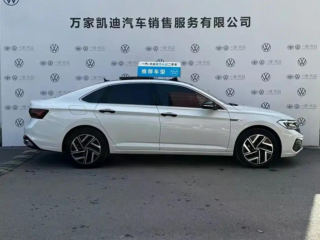 2023 Volkswagen Sagitar 300TSI DSG Super Edition — миниатюра 3