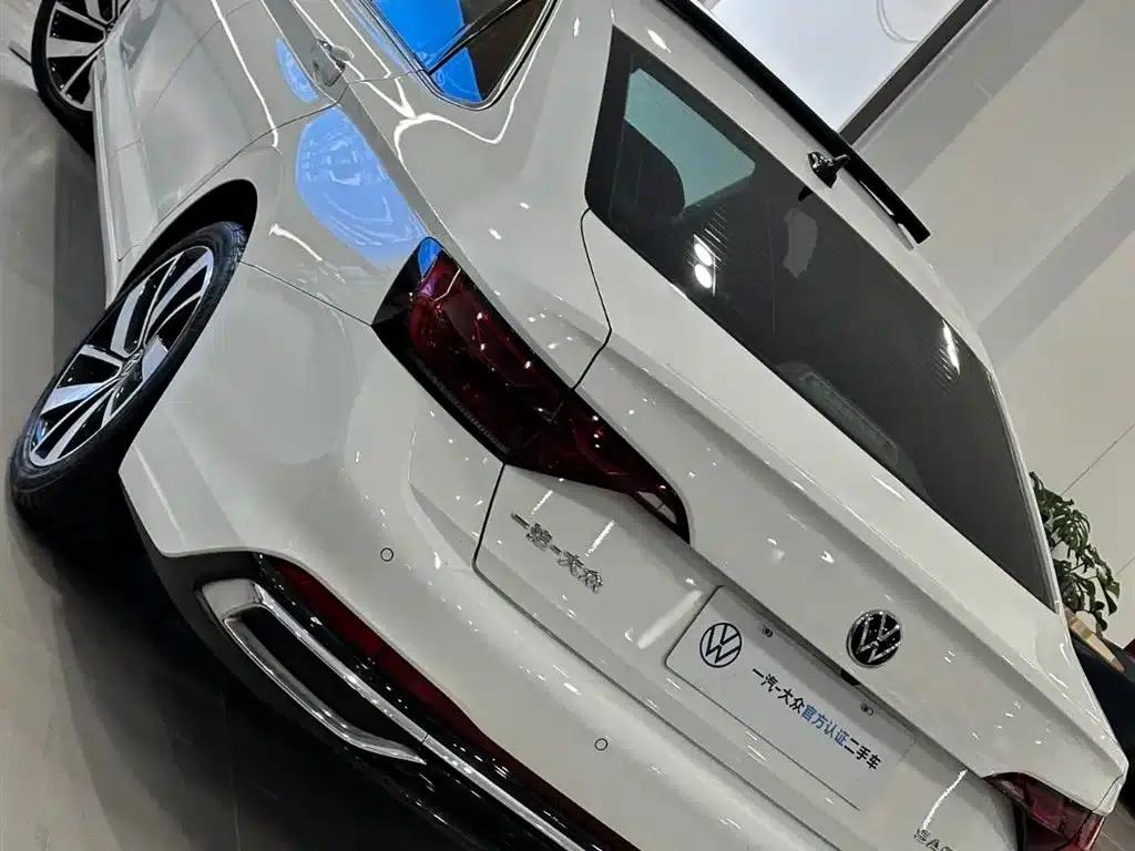 2023 Volkswagen Sagitar 300TSI DSG Super Edition — миниатюра 23