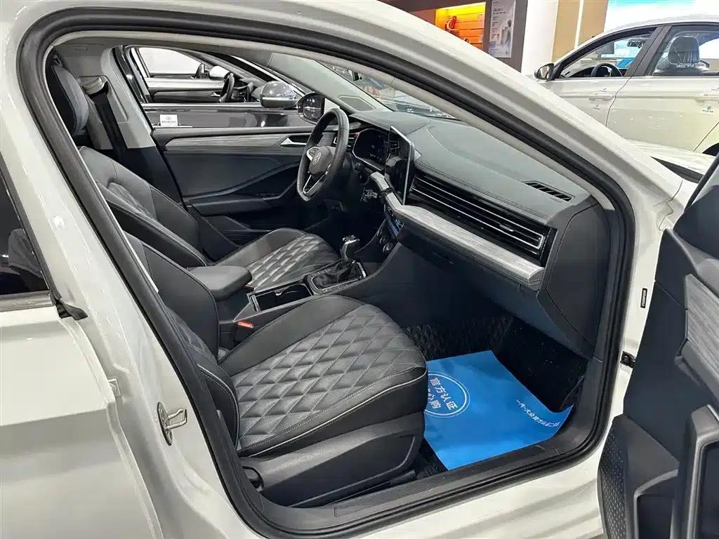 2023 Volkswagen Sagitar 300TSI DSG Super Edition — миниатюра 30