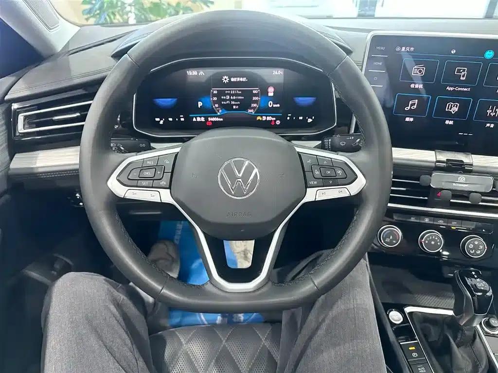 2023 Volkswagen Sagitar 300TSI DSG Super Edition — миниатюра 8