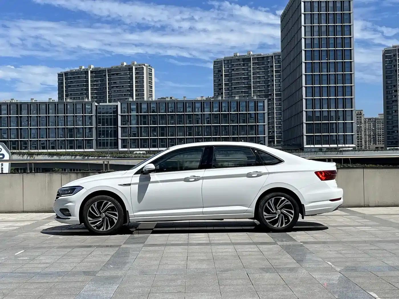 2022 Volkswagen Sagitar 280TSI DSG Flying Edition — миниатюра 4