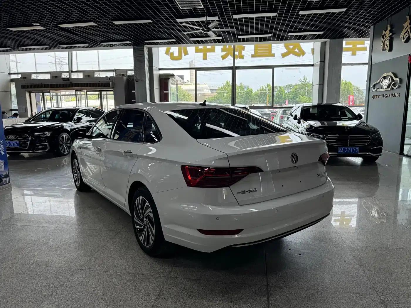 2022 Volkswagen Sagitar 280TSI DSG Flying Edition — миниатюра 12
