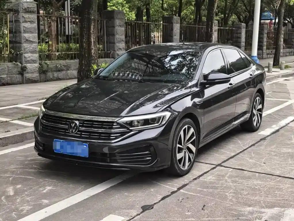 2024 Volkswagen Sagitar 300TSI DSG Super Edition — миниатюра 1