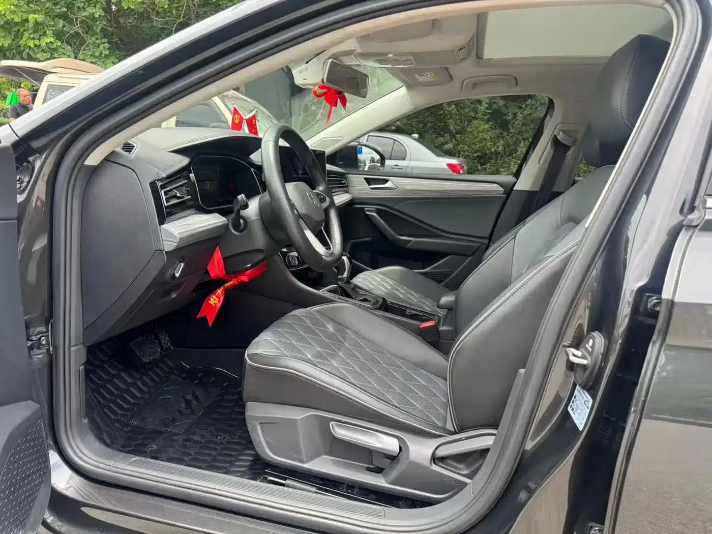 2023 Volkswagen Sagitar 300TSI DSG Super Edition — миниатюра 4