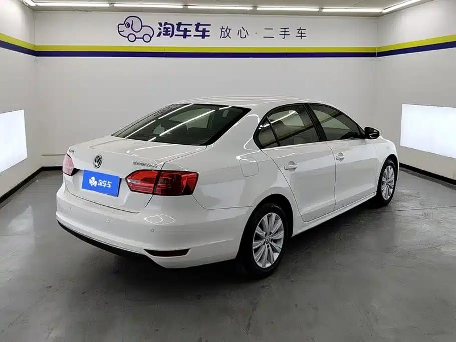 2014 Volkswagen Sagitar Facelift 1.6L Automatic Comfort Model — миниатюра 3
