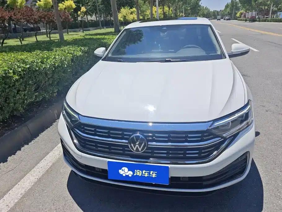2023 Volkswagen Sagitar 300TSI DSG Super Edition — миниатюра 2