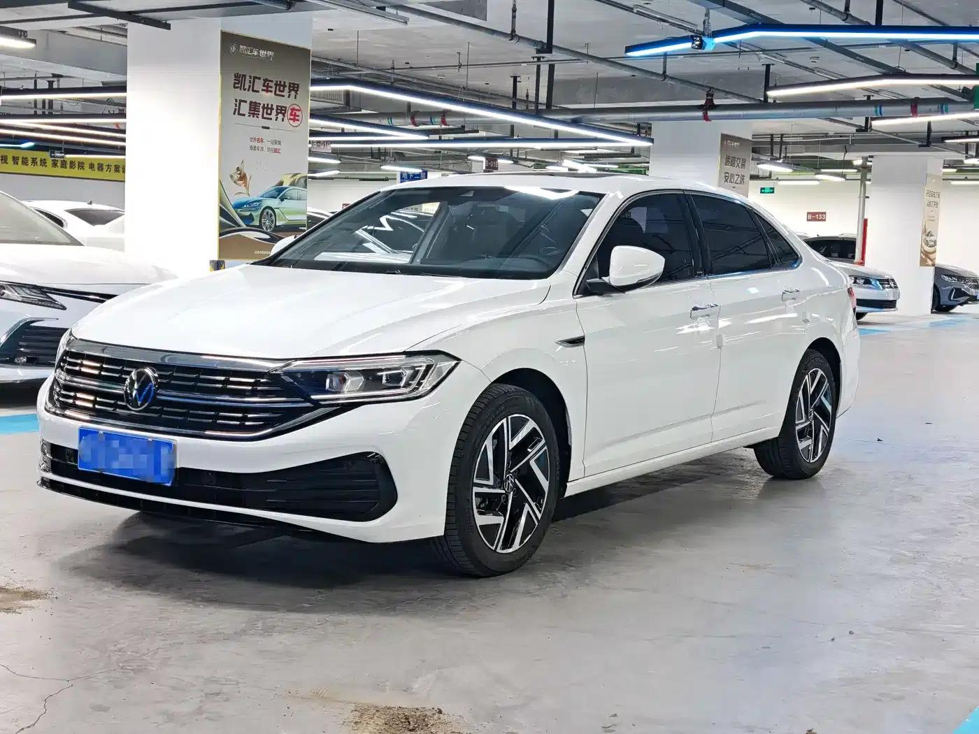 2024 Volkswagen Sagitar 300TSI DSG Super Edition — миниатюра 1