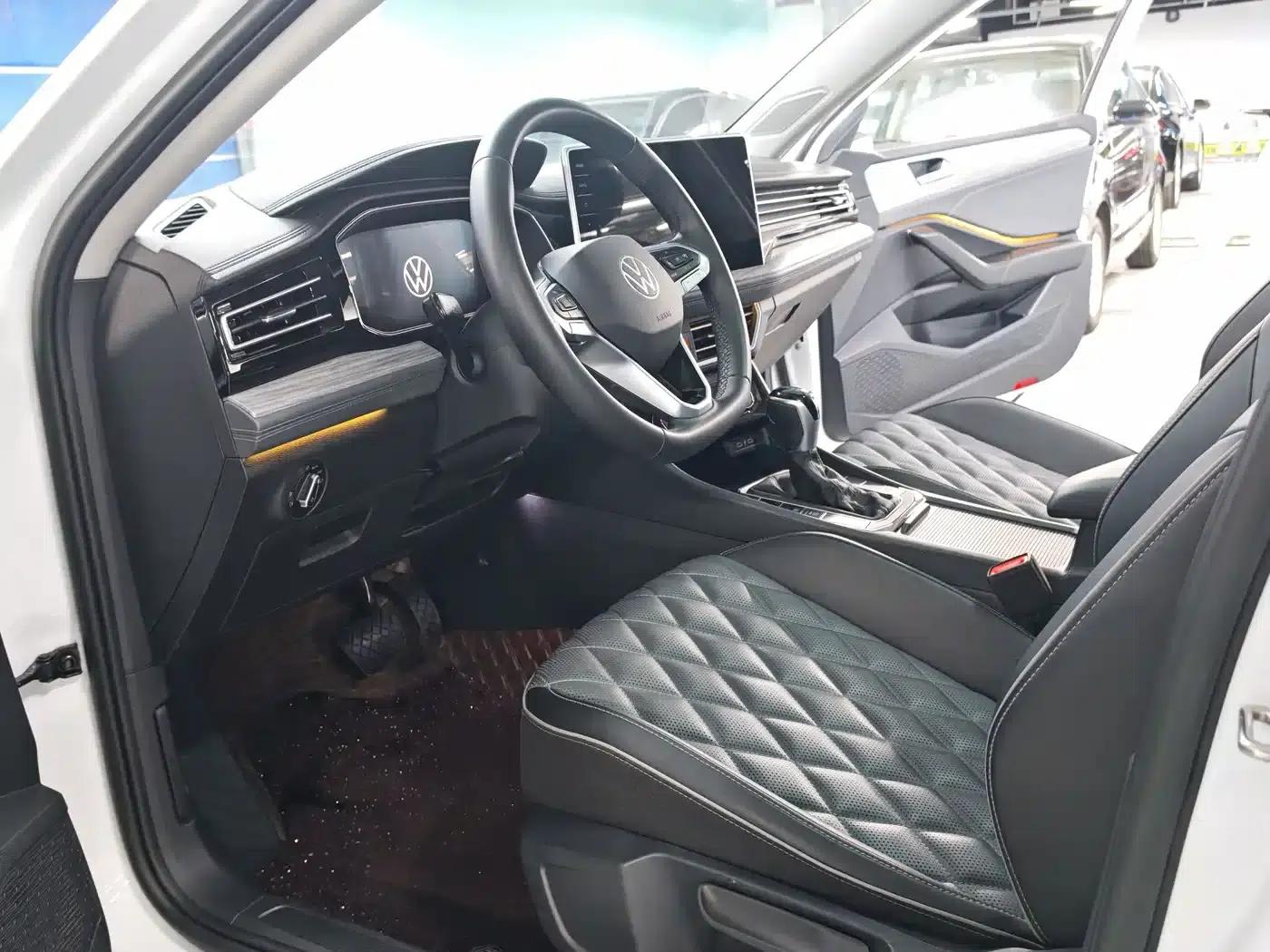 2024 Volkswagen Sagitar 300TSI DSG Super Edition — миниатюра 12