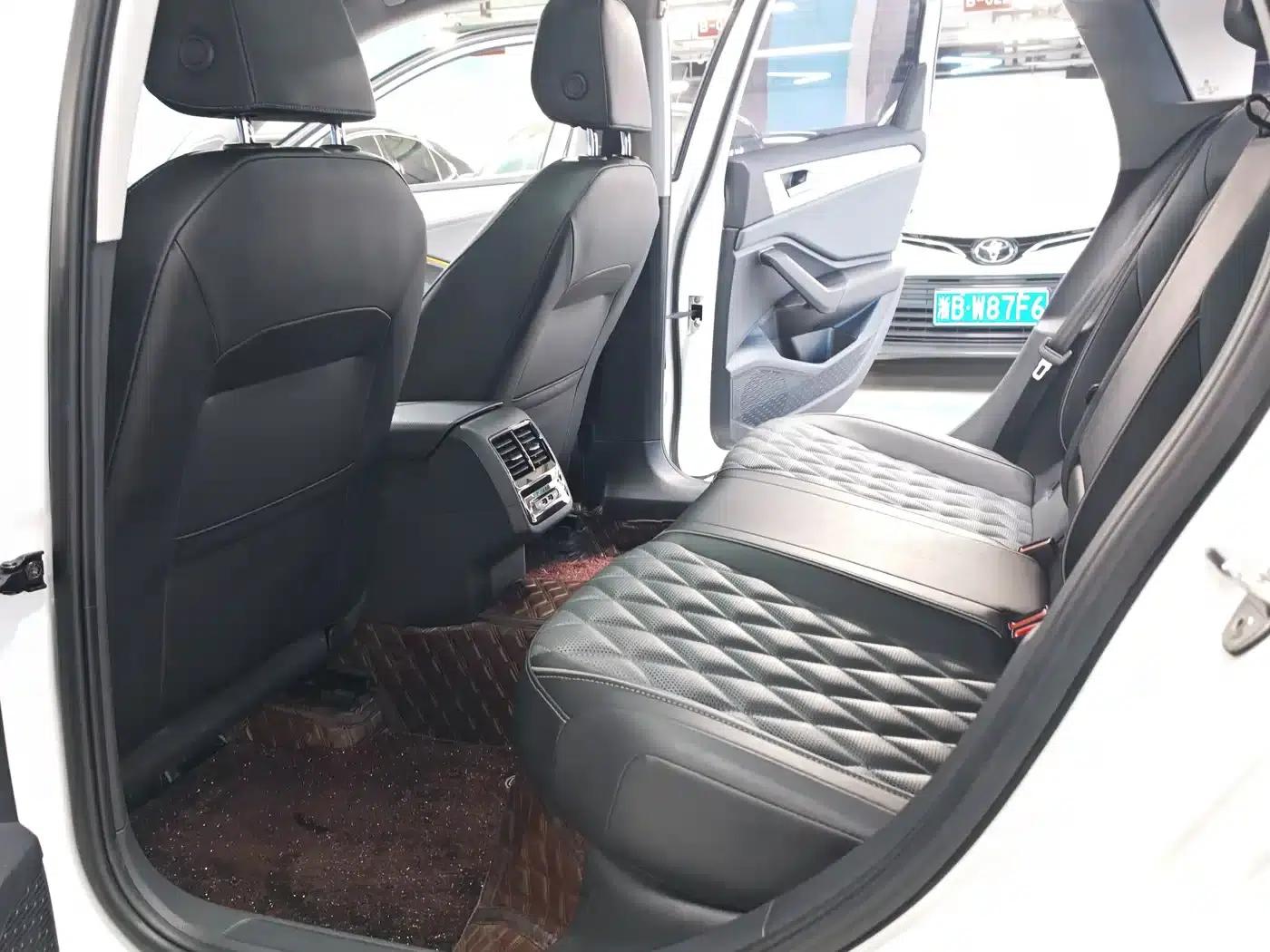 2024 Volkswagen Sagitar 300TSI DSG Super Edition — миниатюра 14