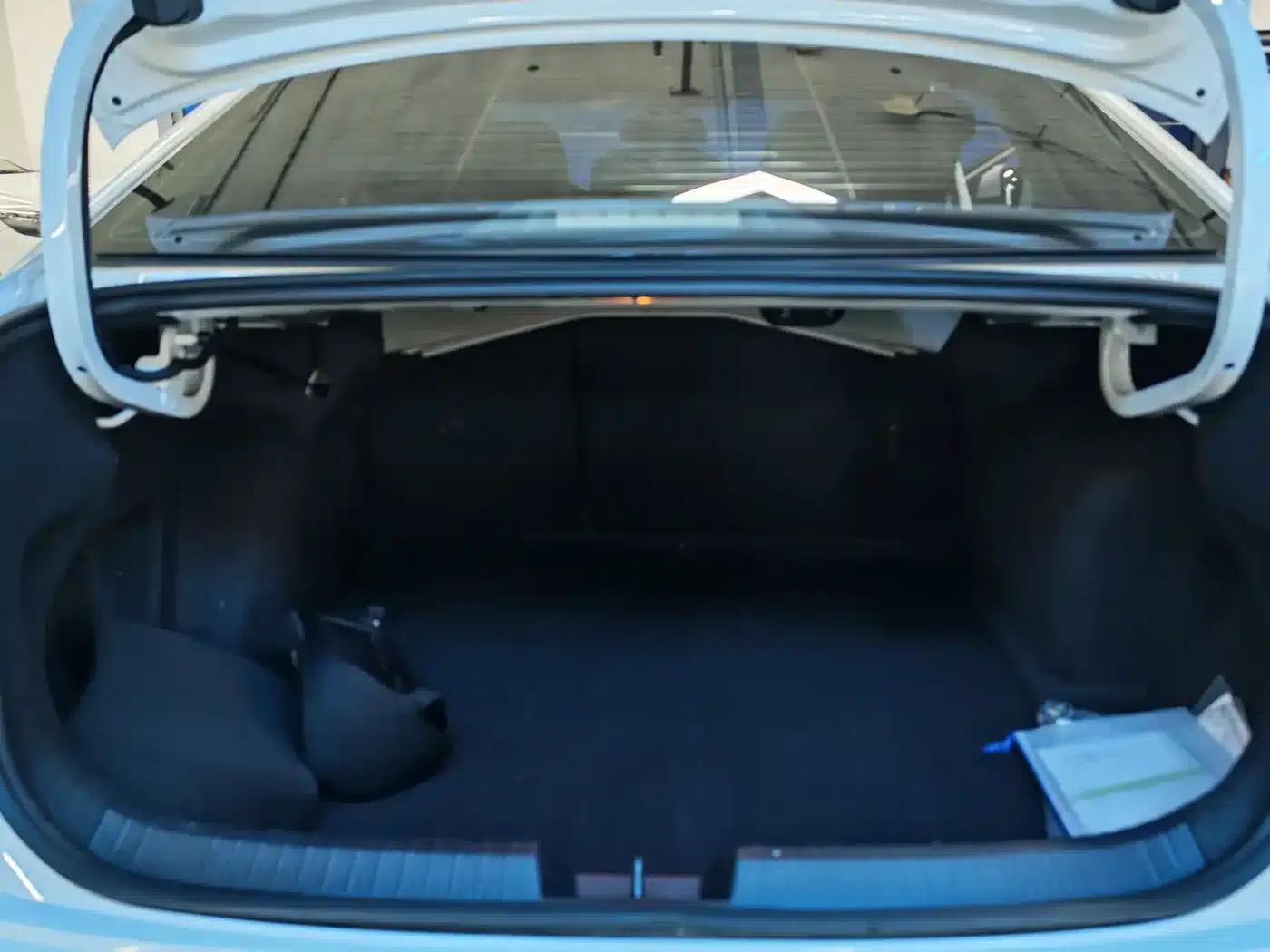 2024 Volkswagen Sagitar 300TSI DSG Super Edition — миниатюра 16