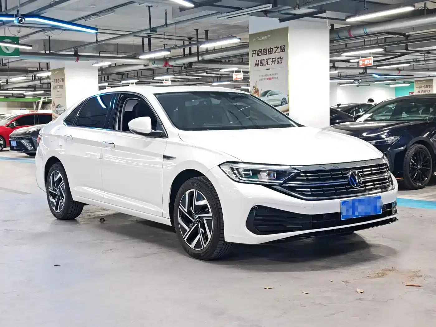 2024 Volkswagen Sagitar 300TSI DSG Super Edition — миниатюра 3