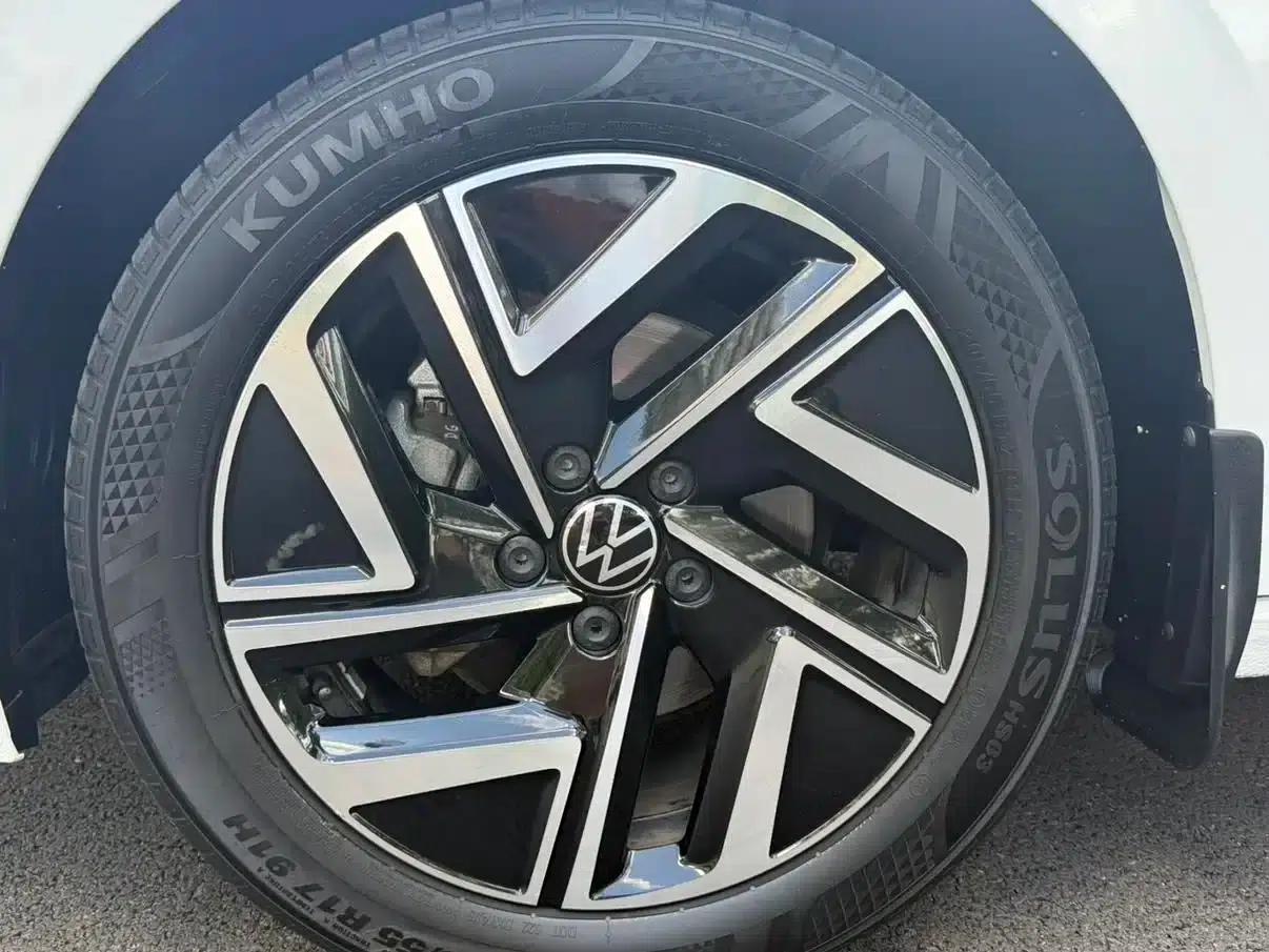2023 Volkswagen Sagitar 200TSI DSG Super Edition — миниатюра 22