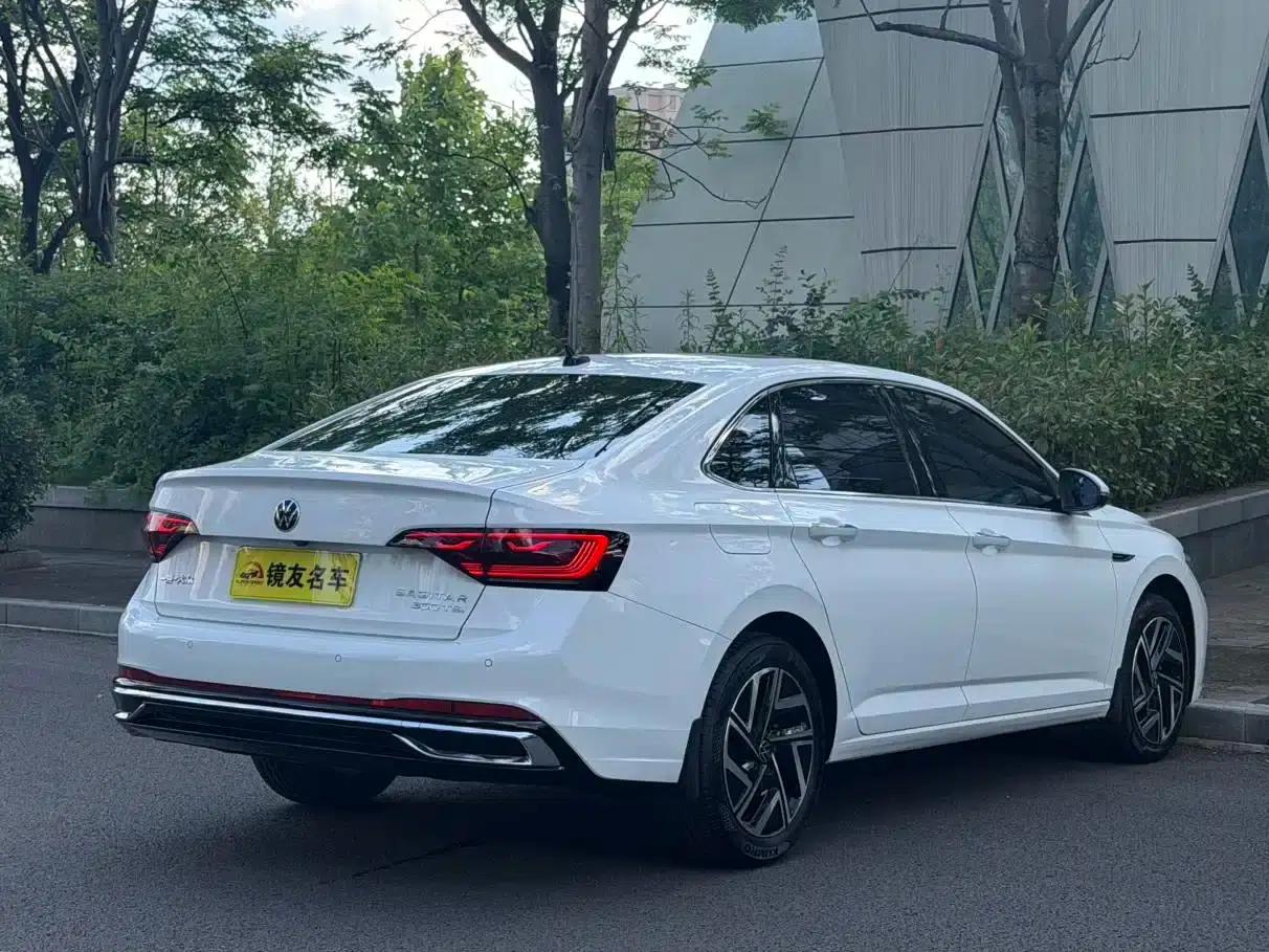 2023 Volkswagen Sagitar 200TSI DSG Super Edition — миниатюра 4