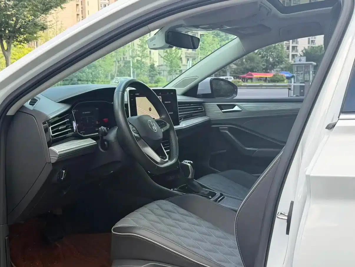 2023 Volkswagen Sagitar 200TSI DSG Super Edition — миниатюра 7