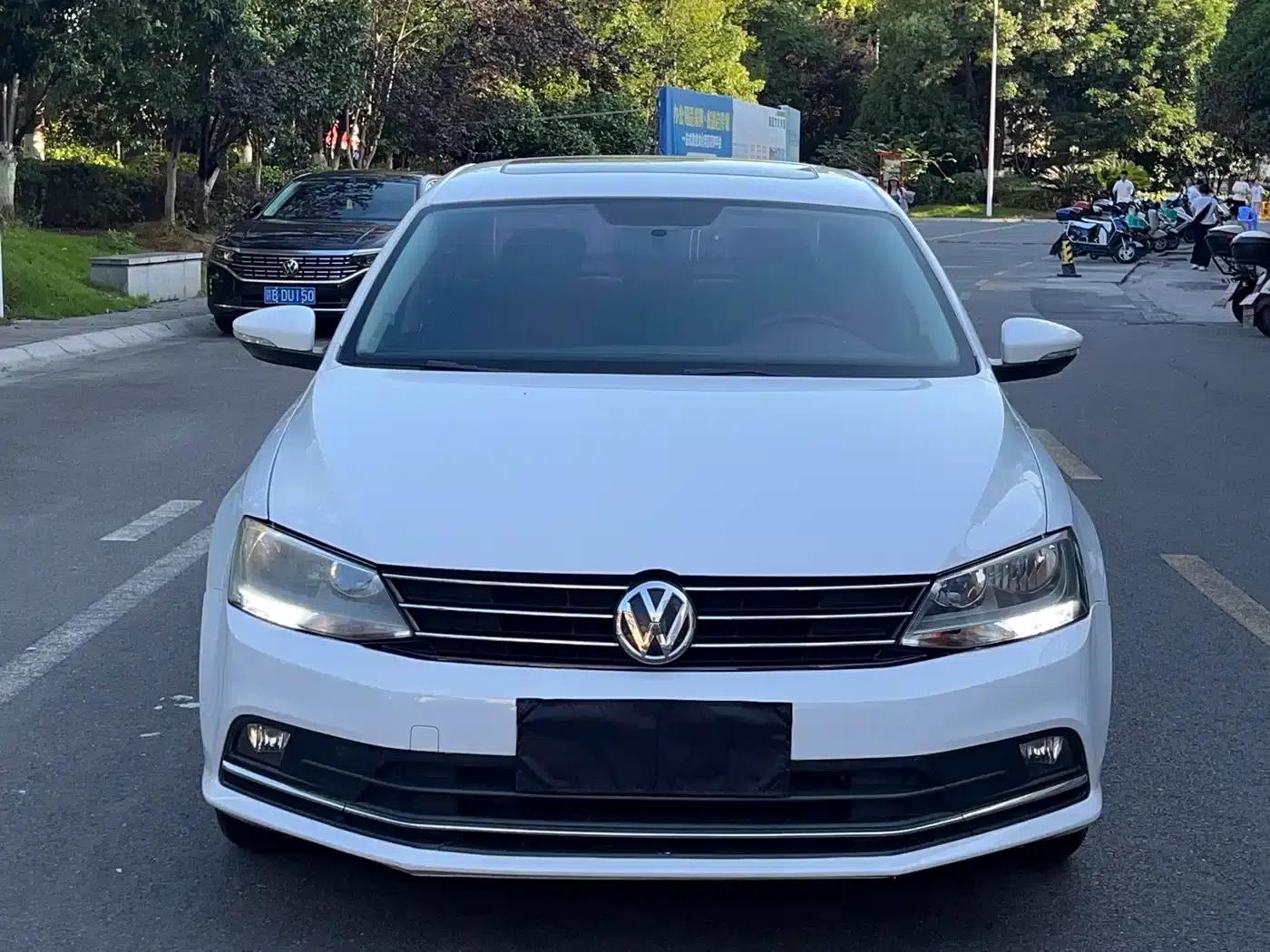 2017 Volkswagen Sagitar 1.6L Automatic Comfort Edition — миниатюра 2