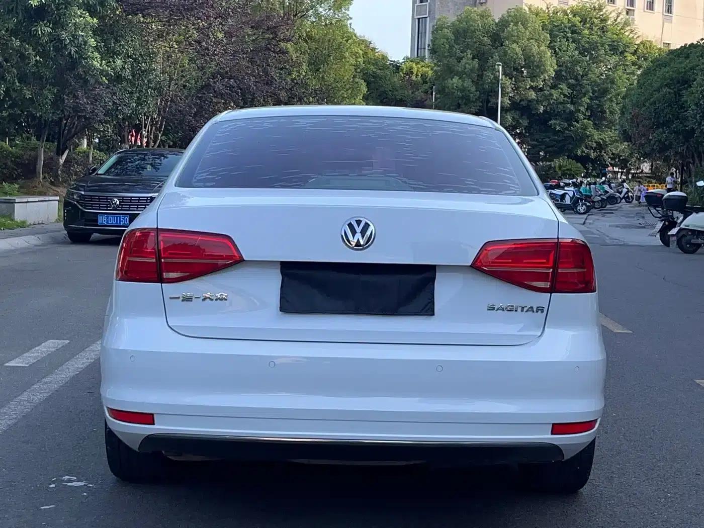2017 Volkswagen Sagitar 1.6L Automatic Comfort Edition — миниатюра 5