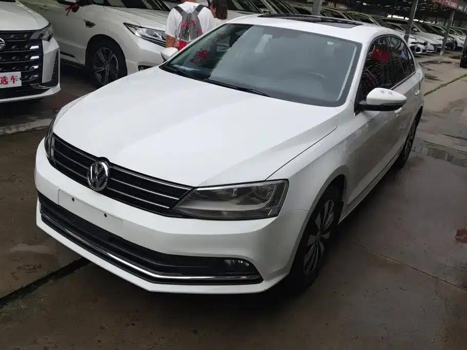 2018 Volkswagen Sagitar 1.6L Automatic Comfort Model — миниатюра 1