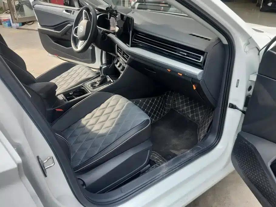 2023 Volkswagen Sagitar 300TSI DSG Excellence Edition — миниатюра 8
