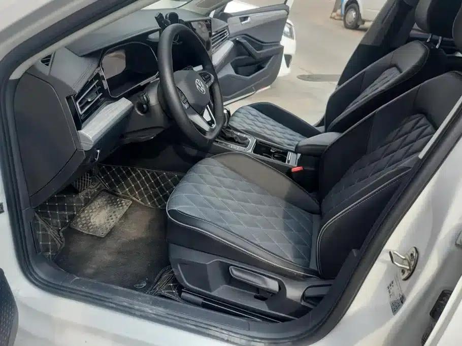2023 Volkswagen Sagitar 300TSI DSG Excellence Edition — миниатюра 9