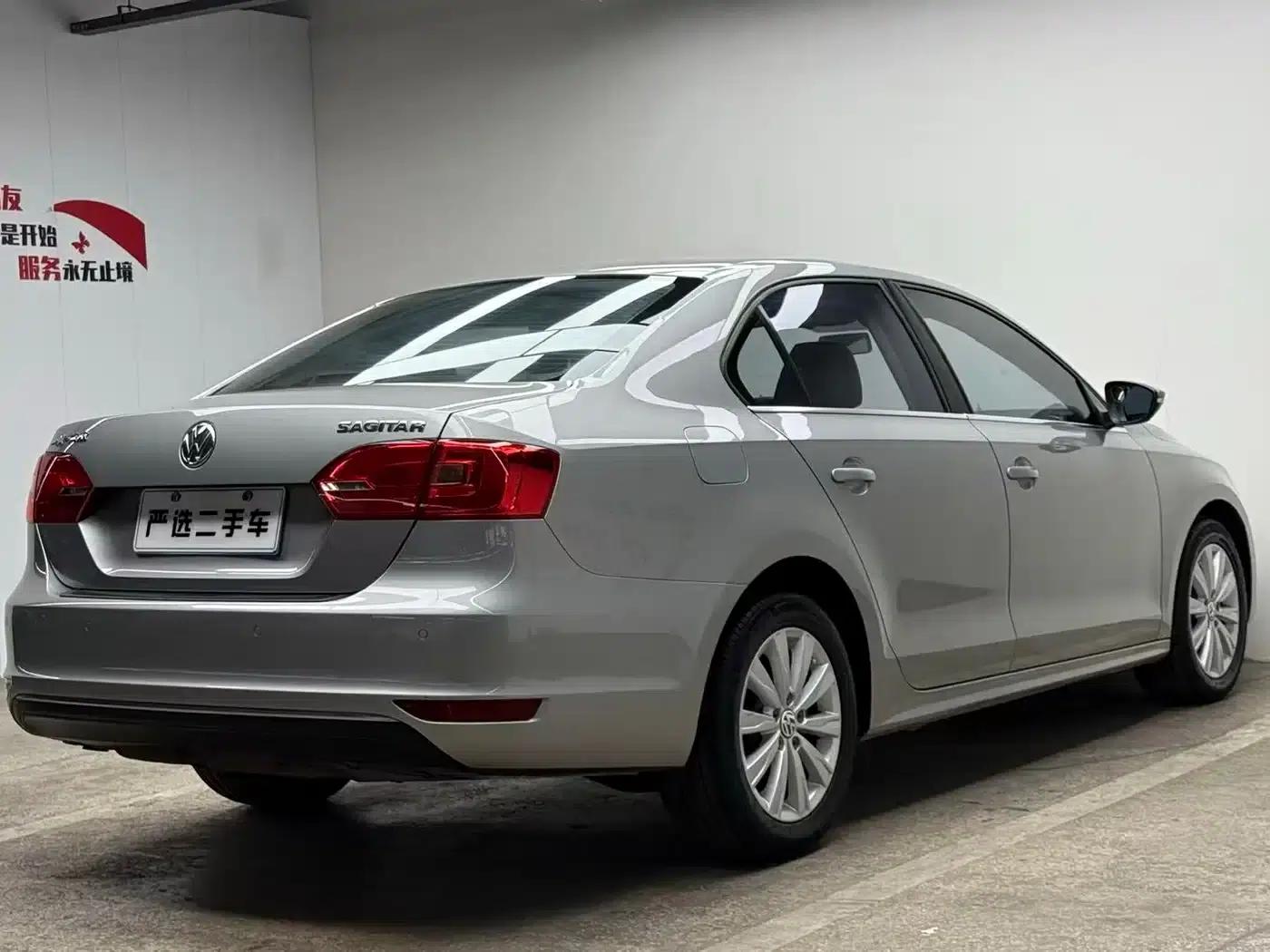 2014 Volkswagen Sagitar Facelift 1.6L Automatic Comfort Model — миниатюра 2