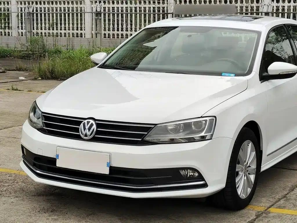 2015 Volkswagen Sagitar 1.6L Automatic Comfort Model — миниатюра 2