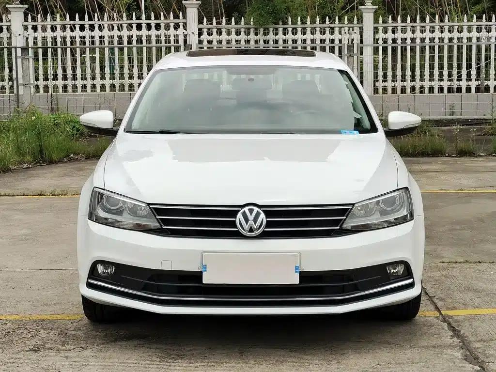 2015 Volkswagen Sagitar 1.6L Automatic Comfort Model — миниатюра 22