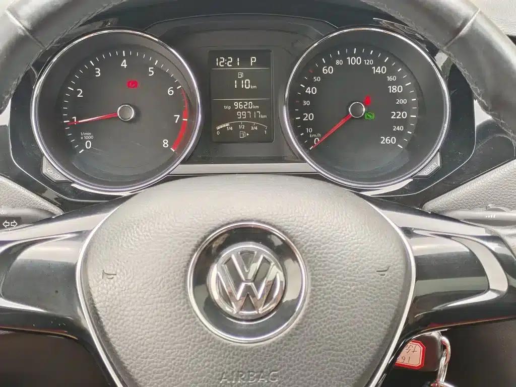 2015 Volkswagen Sagitar 1.6L Automatic Comfort Model — миниатюра 4