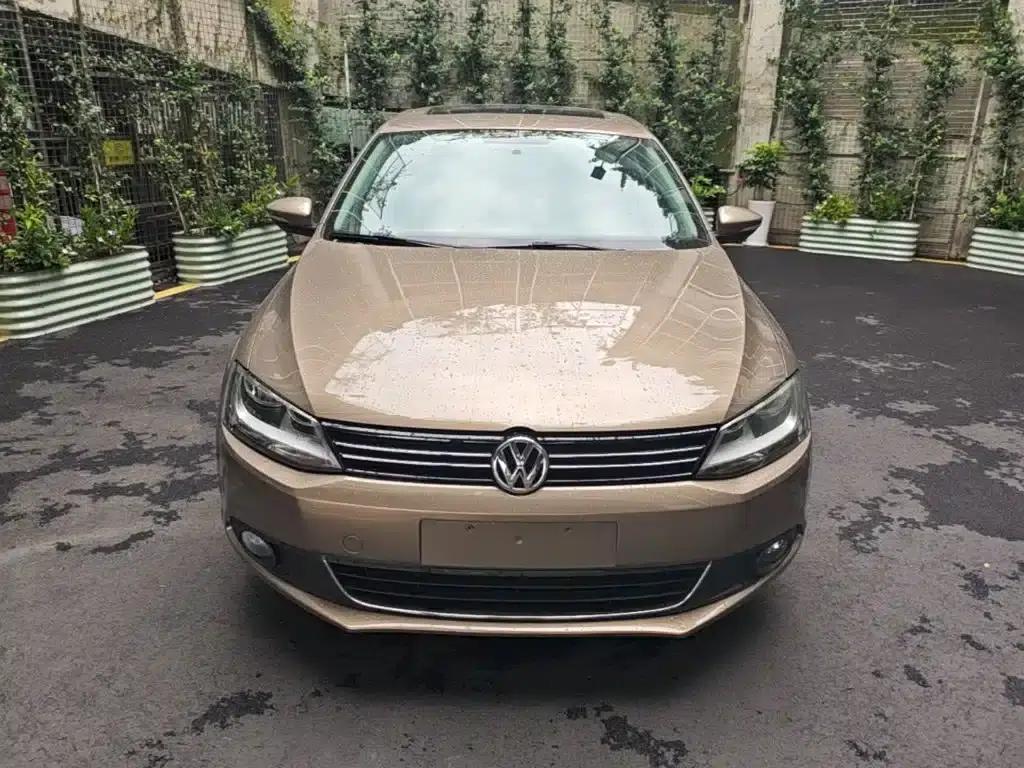 2014 Volkswagen Sagitar Facelift 1.6L Automatic Comfort Model — миниатюра 3
