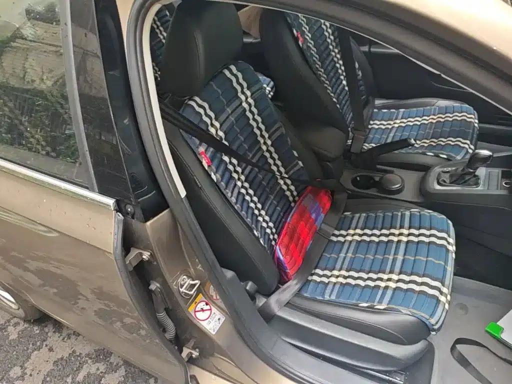 2014 Volkswagen Sagitar Facelift 1.6L Automatic Comfort Model — миниатюра 25