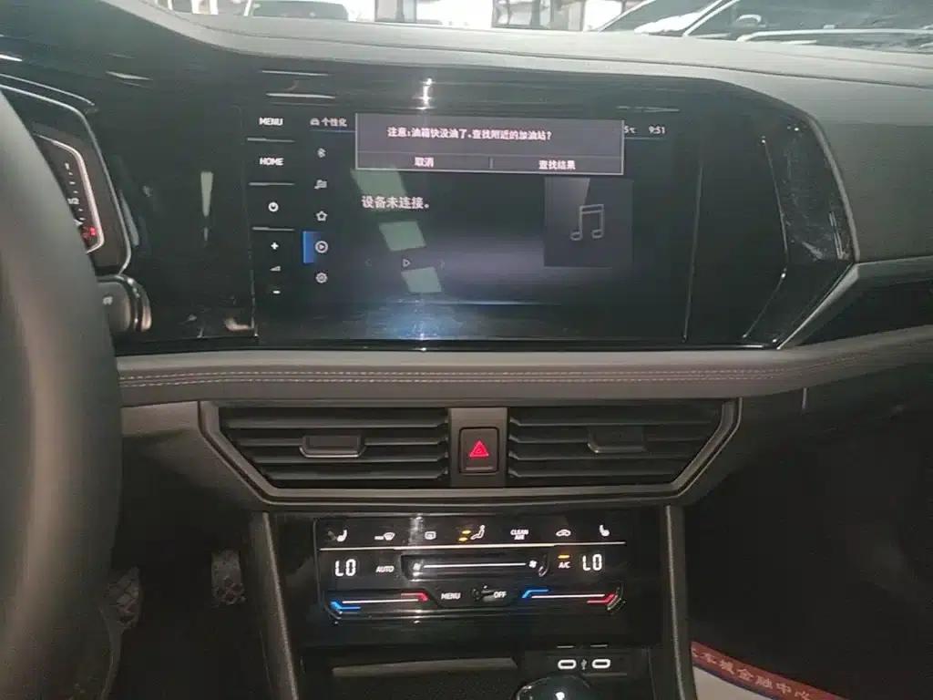 2021 Volkswagen Sagitar 280TSI DSG Excellence Edition — миниатюра 13