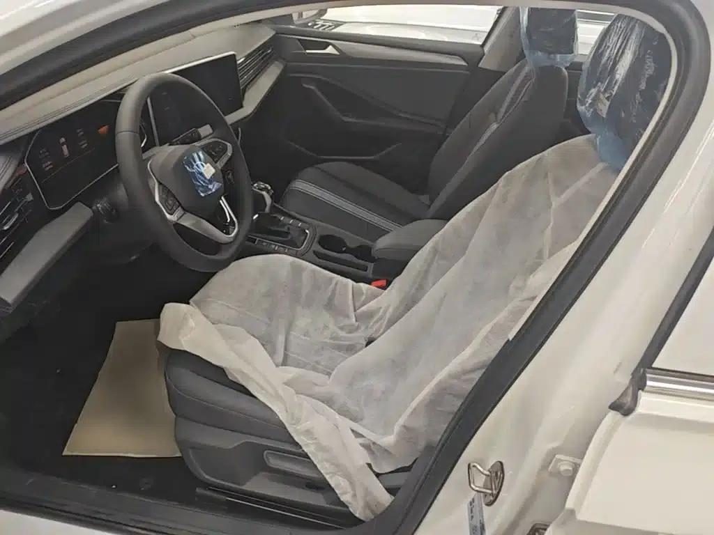 2025 Volkswagen Sagitar Facelift 200TSI DSG Flying Edition — миниатюра 15