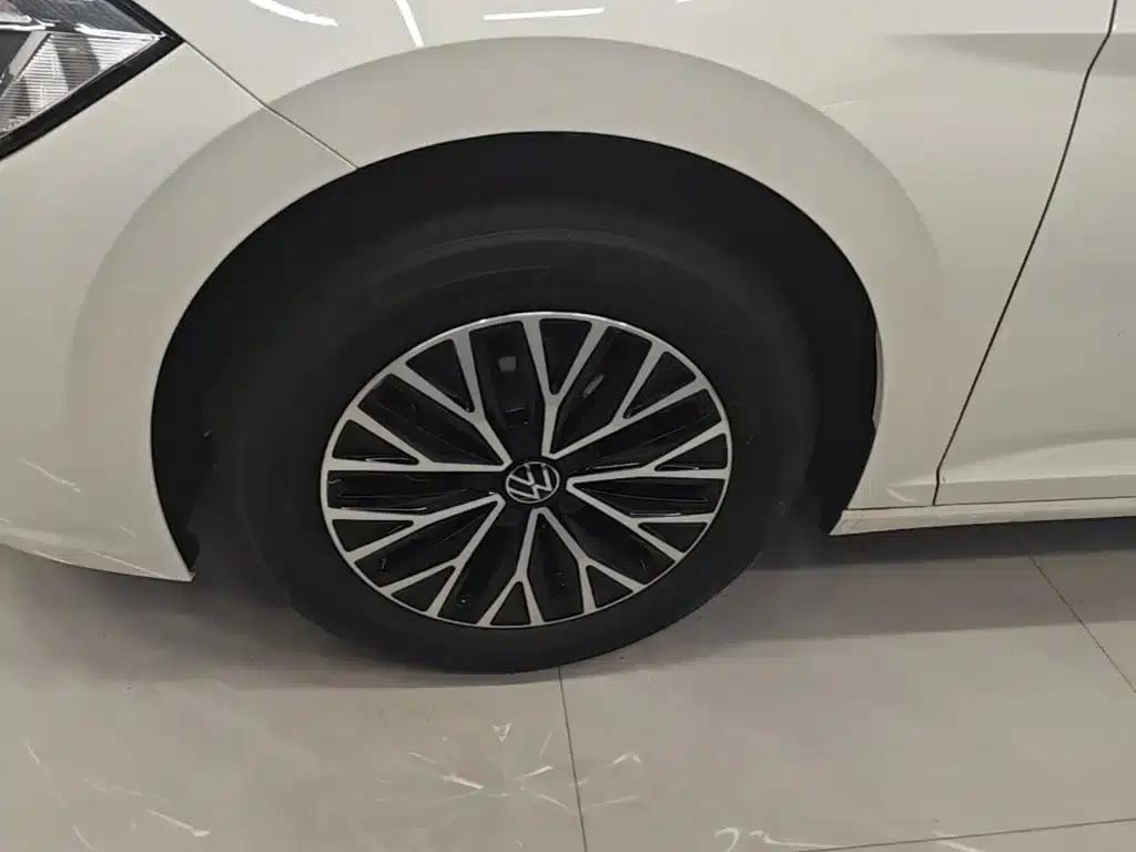 2025 Volkswagen Sagitar Facelift 200TSI DSG Flying Edition — миниатюра 23