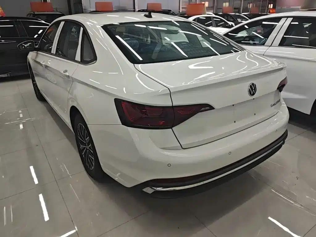 2025 Volkswagen Sagitar Facelift 200TSI DSG Flying Edition — миниатюра 5