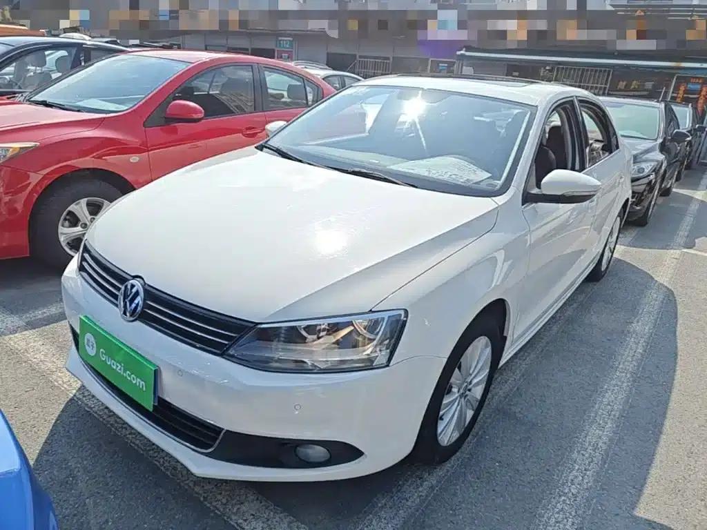 2014 Volkswagen Sagitar Facelift 1.4TSI Automatic Luxury — миниатюра 2